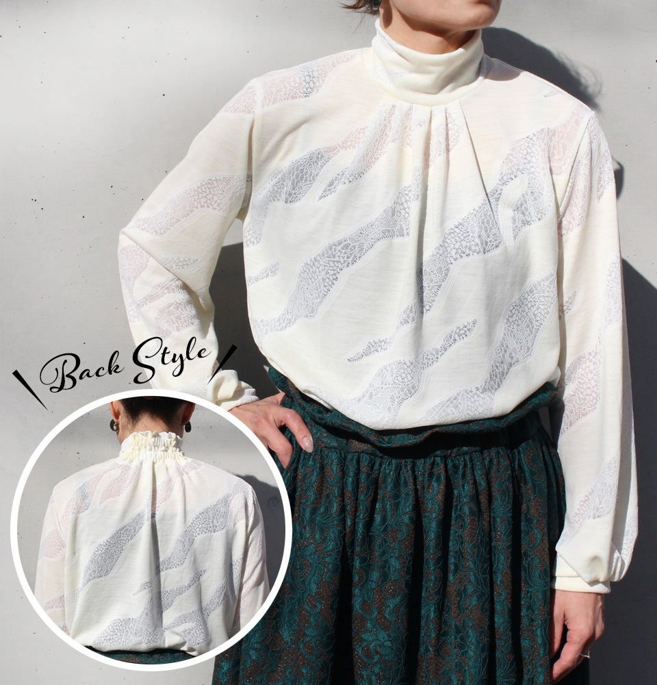 クライ・ムキ式ソーイングスクールのフリーパターン T-424 前タックハイネックブラウス