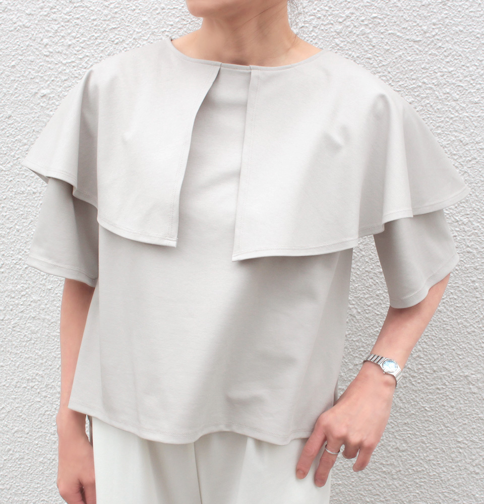 クライ・ムキ式ソーイングスクールのフリーパターン T-638 ケープカラーブラウス