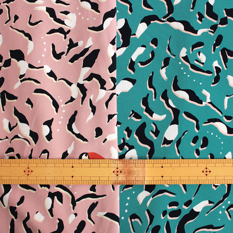 クライ・ムキ先生オリジナルデザイン生地 オオハシ柄