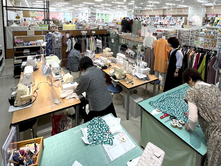 ピックアップスクール #13 大宮ステラタウン店 店内の様子